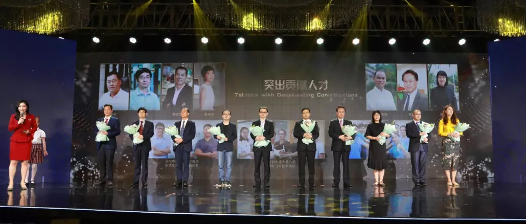 ��һ���޻��ı����£�������������PG���ӹ������³��ȫ��������ͻ��Т˳�˲š���